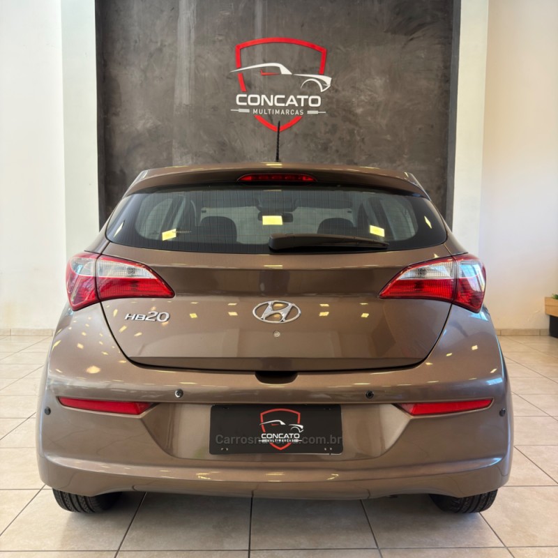 HB20 1.0 COMFORT 12V FLEX 4P MANUAL - 2017 - FARROUPILHA
