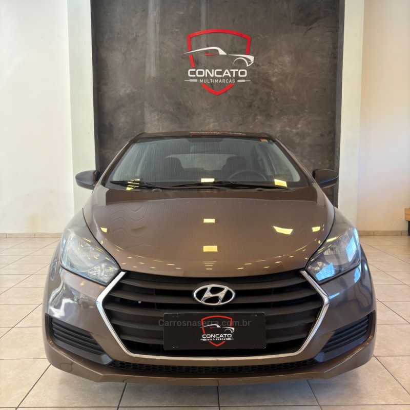 HB20 1.0 COMFORT 12V FLEX 4P MANUAL - 2017 - FARROUPILHA