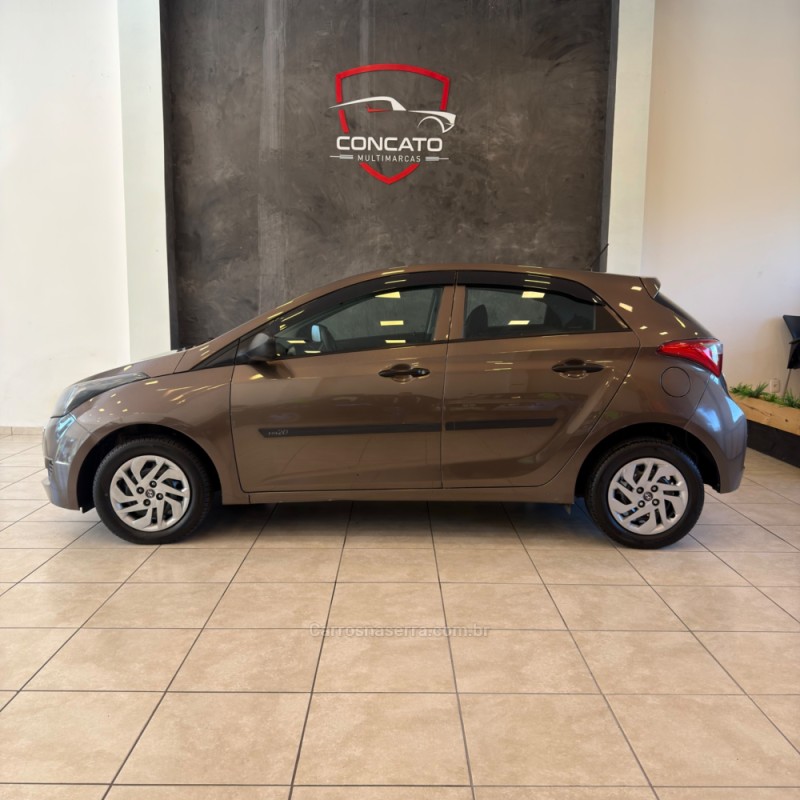 HB20 1.0 COMFORT 12V FLEX 4P MANUAL - 2017 - FARROUPILHA