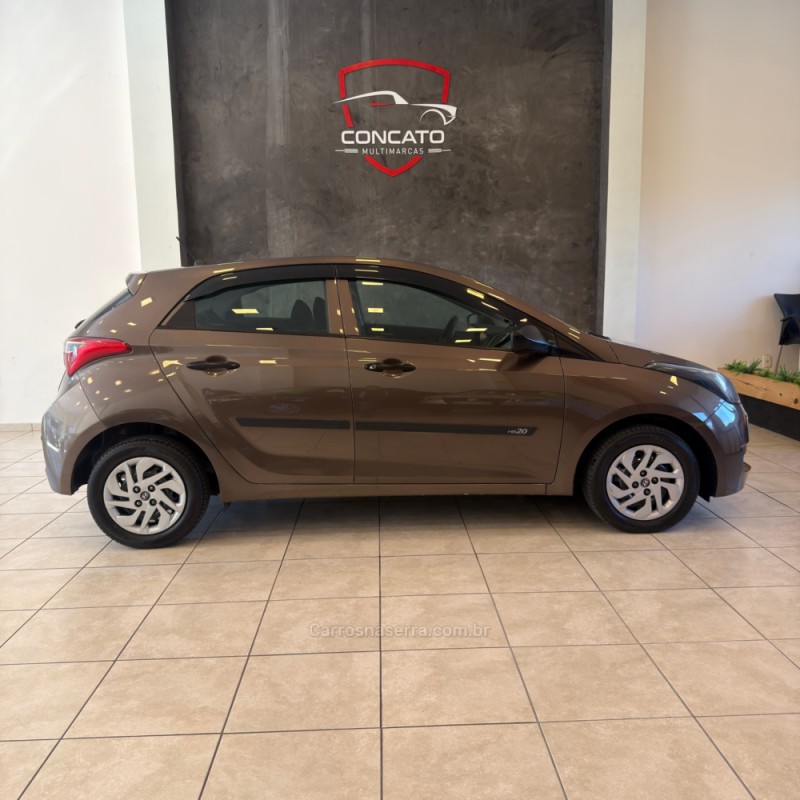 HB20 1.0 COMFORT 12V FLEX 4P MANUAL - 2017 - FARROUPILHA