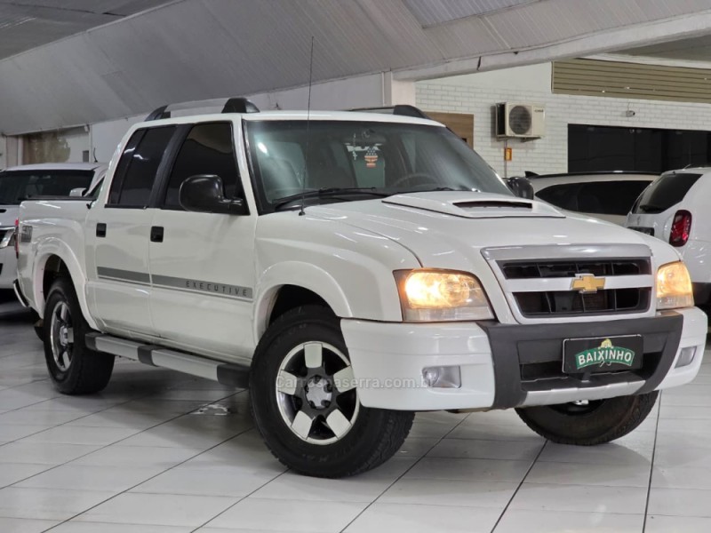 S10 2.4 MPFI EXECUTIVE 4X2 CD 8V FLEX 4P MANUAL - 2010 - SAPUCAIA DO SUL