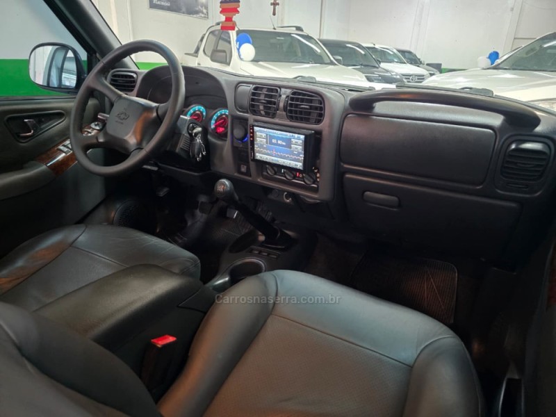 S10 2.4 MPFI EXECUTIVE 4X2 CD 8V FLEX 4P MANUAL - 2010 - SAPUCAIA DO SUL