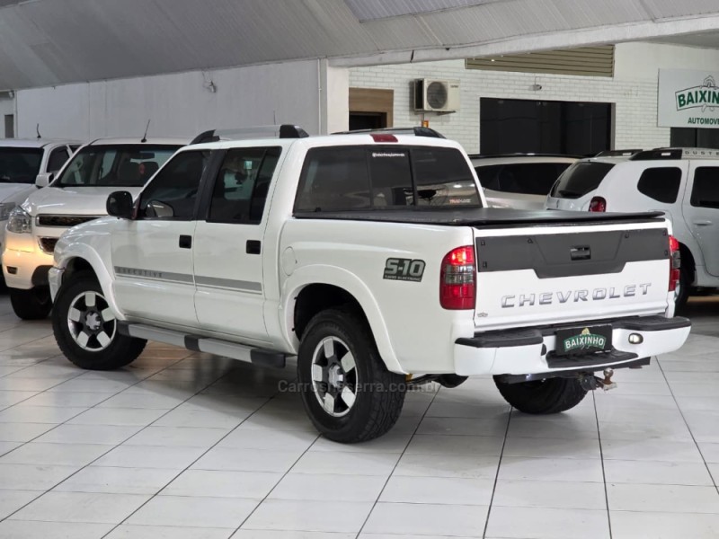 S10 2.4 MPFI EXECUTIVE 4X2 CD 8V FLEX 4P MANUAL - 2010 - SAPUCAIA DO SUL