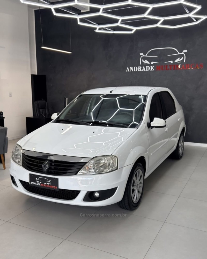 LOGAN 1.6 EXPRESSION 8V FLEX 4P MANUAL - 2013 - CAXIAS DO SUL