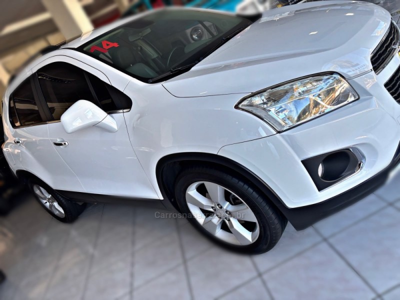 TRACKER 1.8 MPFI LTZ 4X2 16V FLEX 4P AUTOMÁTICO - 2014 - NOVA PRATA