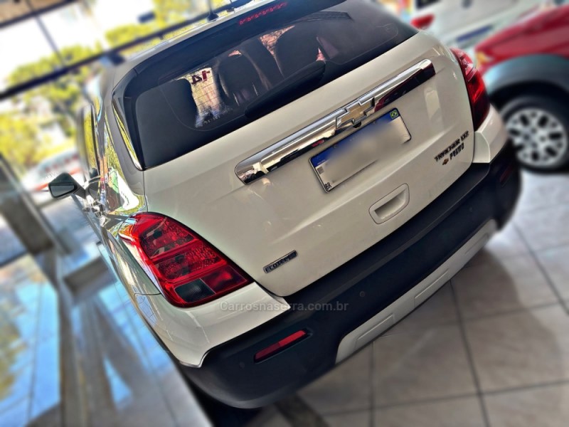 TRACKER 1.8 MPFI LTZ 4X2 16V FLEX 4P AUTOMÁTICO - 2014 - NOVA PRATA