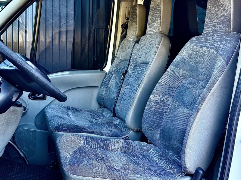 MASTER 2.5 DCI CHASSI CABINE L2H1 16V DIESEL 2P MANUAL - 2012 - CAXIAS DO SUL