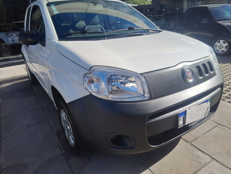 UNO 1.0 EVO VIVACE 8V FLEX 2P MANUAL - 2012 - CAXIAS DO SUL