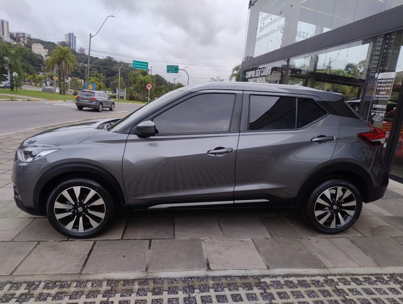 KICKS 1.6 16V FLEX SL 4P XTRONIC - 2017 - CAXIAS DO SUL