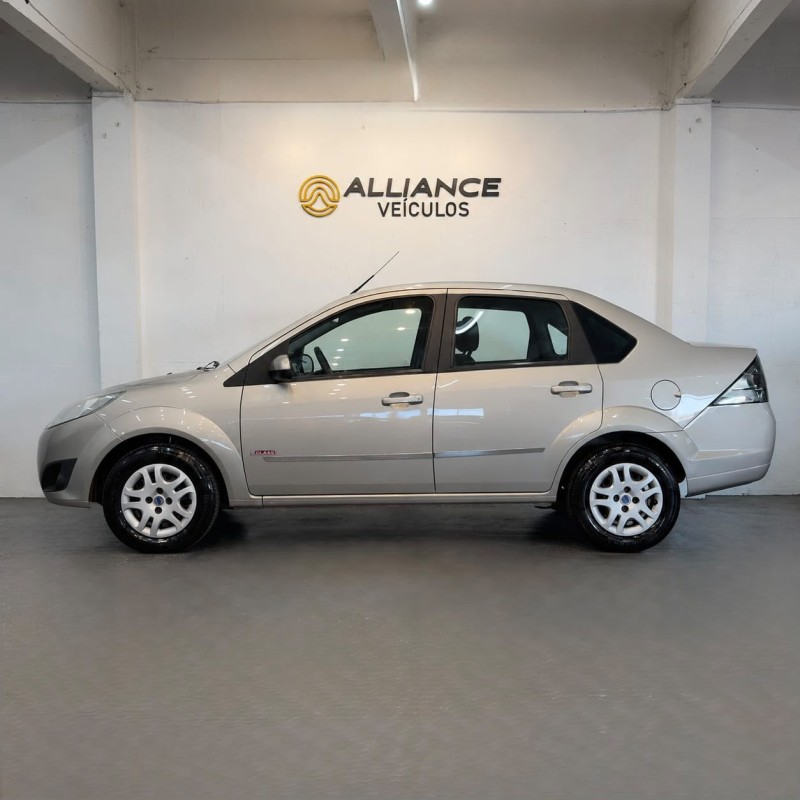 FIESTA 1.6 ROCAM SEDAN 8V FLEX 4P MANUAL - 2011 - CAXIAS DO SUL