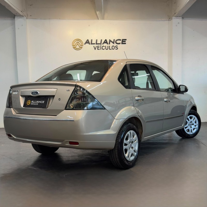 FIESTA 1.6 ROCAM SEDAN 8V FLEX 4P MANUAL - 2011 - CAXIAS DO SUL