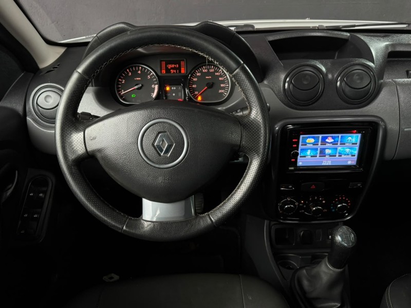 DUSTER 1.6 DYNAMIQUE 4X2 16V FLEX 4P MANUAL - 2014 - CAXIAS DO SUL