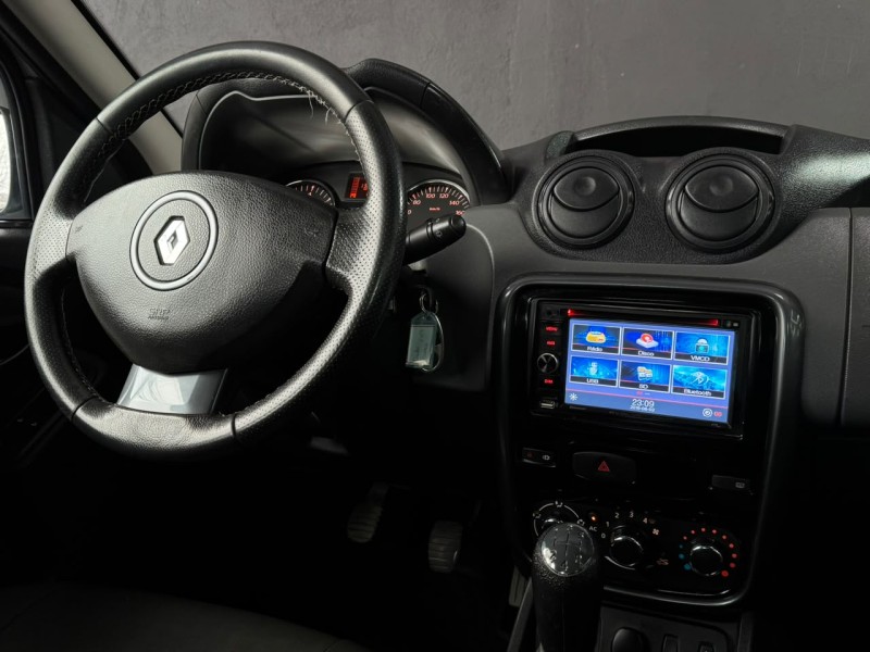 DUSTER 1.6 DYNAMIQUE 4X2 16V FLEX 4P MANUAL - 2014 - CAXIAS DO SUL