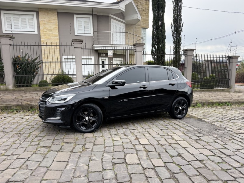 ONIX 1.0	PREMIER II PLUS 12V TURBO FLEX 4P AUTOMÁTICO - 2020 - CAXIAS DO SUL