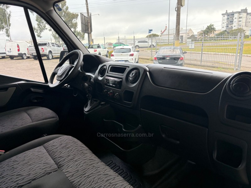 MASTER 2.3 FURGÃO L1H1 16V TURBO INTERCOOLER DIESEL 4P MANUAL - 2022 - FARROUPILHA