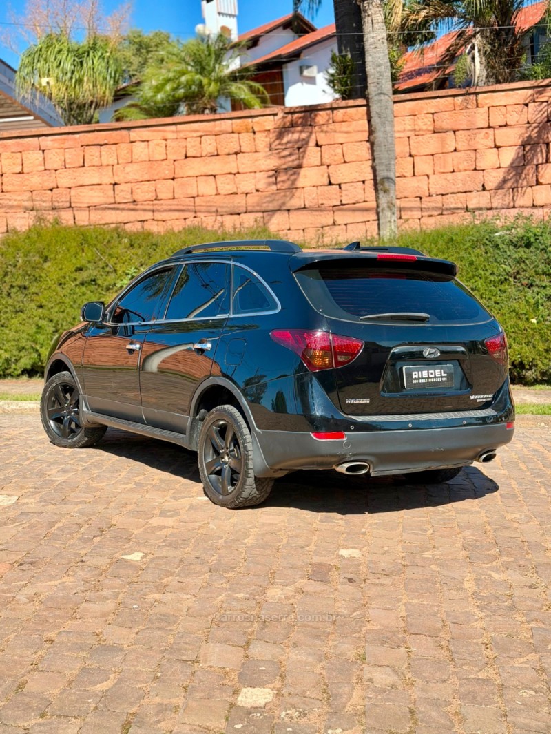 VERA CRUZ 3.8 GLS 4WD 4X4 V6 24V GASOLINA 4P AUTOMÁTICO - 2010 - VENâNCIO AIRES