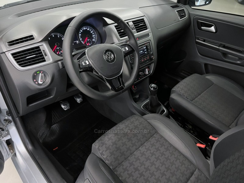 FOX 1.6 COMFORTLINE 8V FLEX 4P MANUAL - 2016 - FLORES DA CUNHA