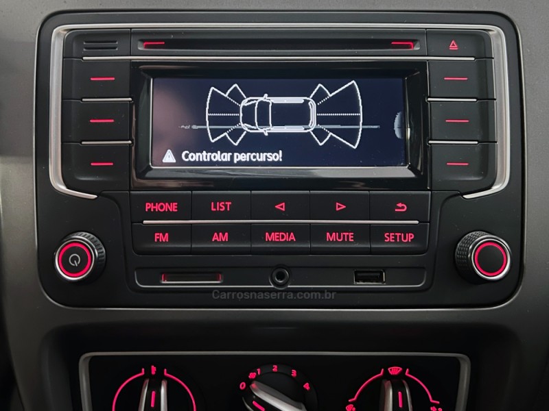 FOX 1.6 COMFORTLINE 8V FLEX 4P MANUAL - 2016 - FLORES DA CUNHA