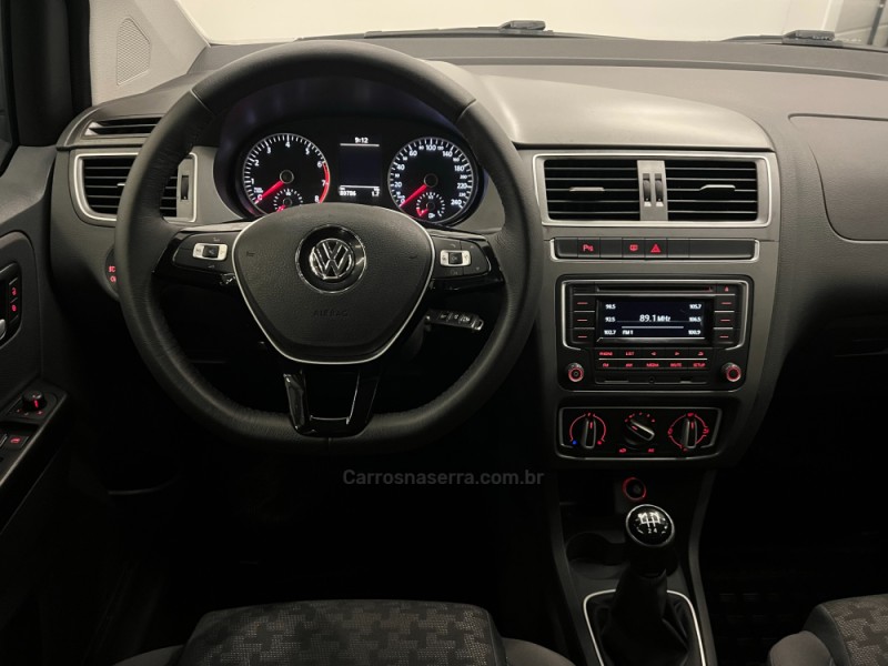 FOX 1.6 COMFORTLINE 8V FLEX 4P MANUAL - 2016 - FLORES DA CUNHA