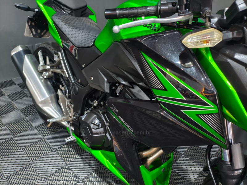 Z300 ABS - 2016 - NOVO HAMBURGO