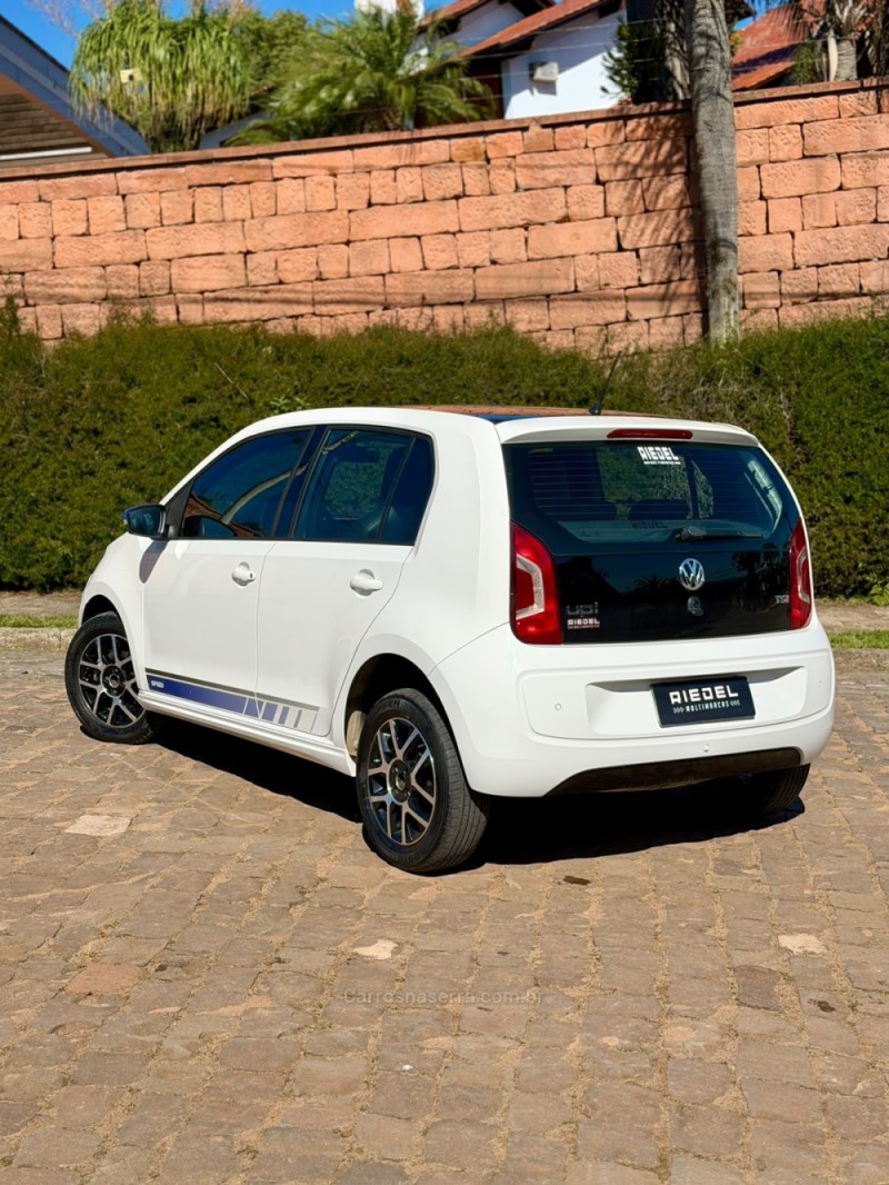 UP 1.0 TSI SPEED UP 12V FLEX 4P MANUAL - 2017 - VENâNCIO AIRES