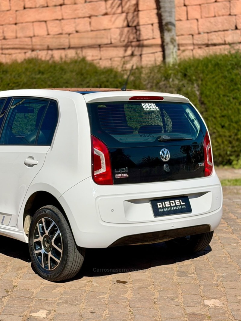 UP 1.0 TSI SPEED UP 12V FLEX 4P MANUAL - 2017 - VENâNCIO AIRES