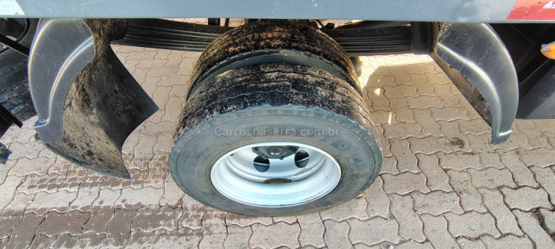 ACCELO 815  - 2012 - PORTãO