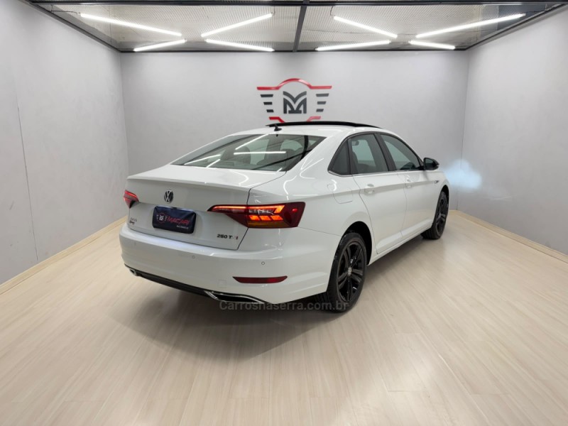 JETTA 1.4 R-LINE 250 16V TSI FLEX 4P AUTOMÁTICO - 2020 - CAXIAS DO SUL