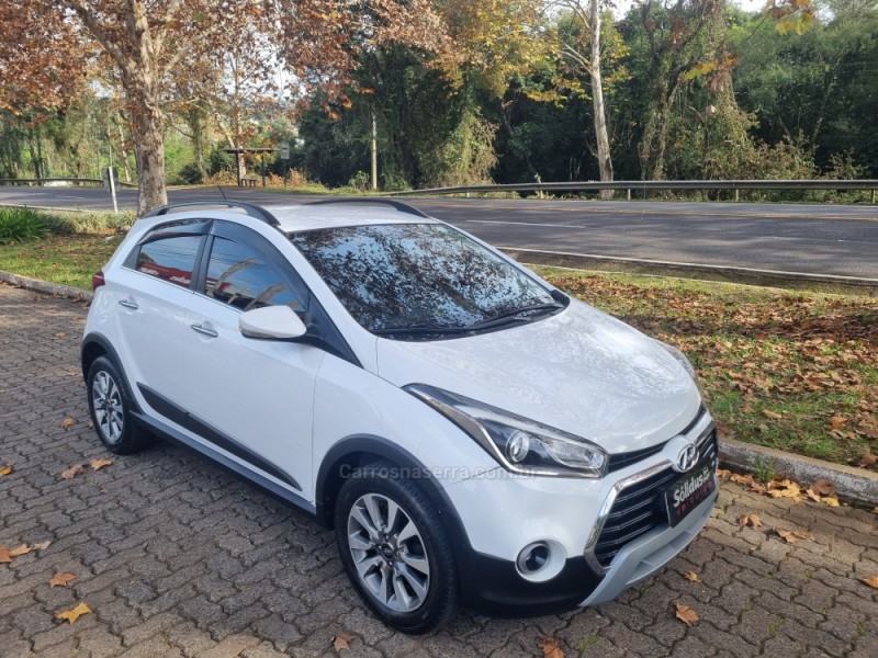 HB20X 1.6 16V PREMIUM FLEX 4P AUTOMÁTICO - 2017 - DOIS IRMãOS