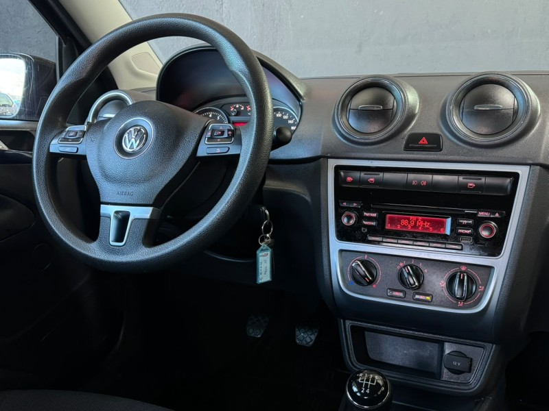 VOYAGE 1.0 MI COMFORTLINE 8V FLEX 4P MANUAL - 2016 - CAXIAS DO SUL