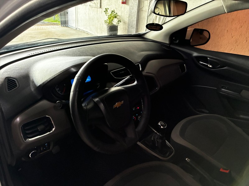 PRISMA 1.0 MPFI LT 8V FLEX 4P MANUAL - 2015 - BOM PRINCíPIO