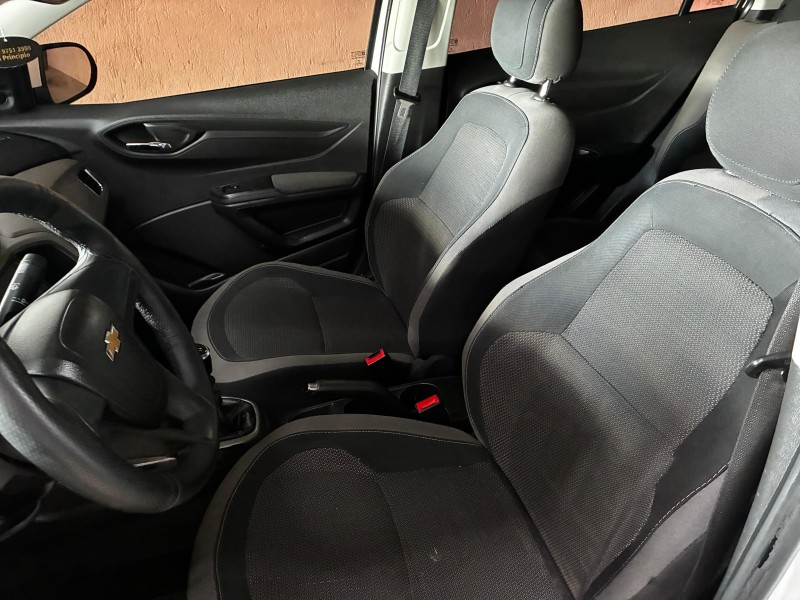 PRISMA 1.0 MPFI LT 8V FLEX 4P MANUAL - 2015 - BOM PRINCíPIO