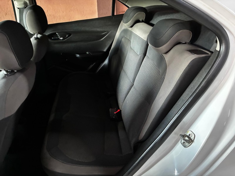 PRISMA 1.0 MPFI LT 8V FLEX 4P MANUAL - 2015 - BOM PRINCíPIO