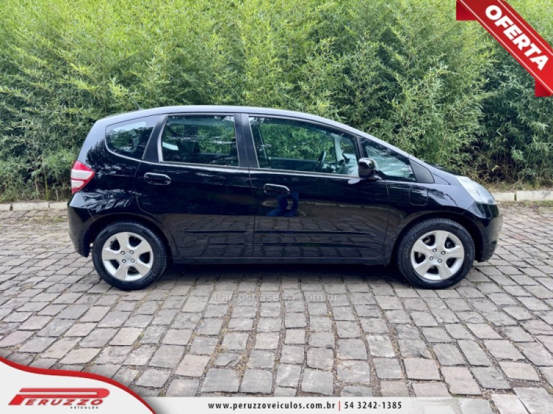FIT 1.4 LX 8V GASOLINA 4P AUTOMÁTICO - 2011 - NOVA PRATA