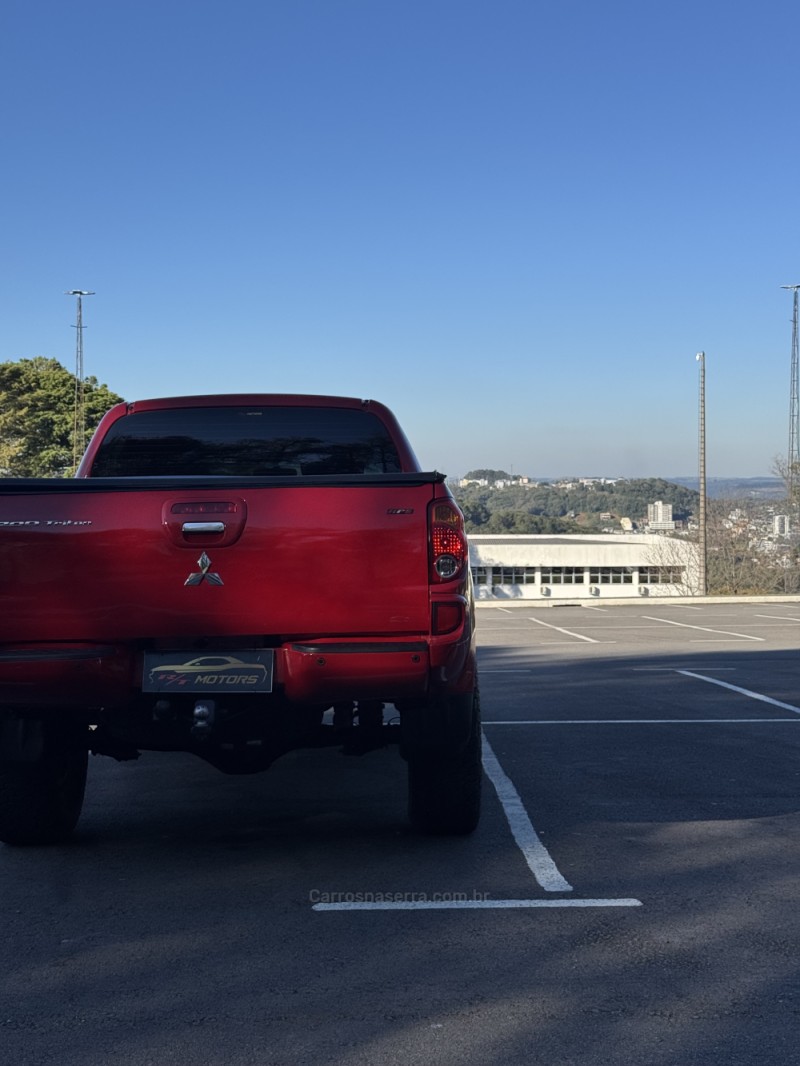 L200 TRITON 3.2 HPE 4X4 CD 16V TURBO INTERCOOLER DIESEL 4P AUTOMÁTICO - 2013 - CAXIAS DO SUL