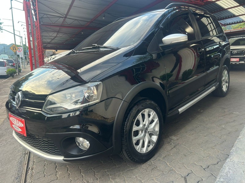 SPACEFOX 1.6 MI 8V FLEX 4P MANUAL - 2014 - TRêS COROAS