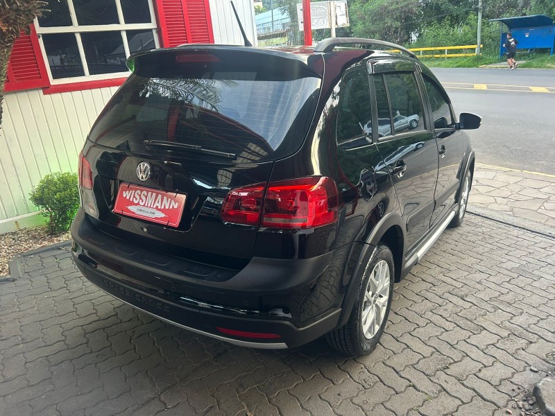 SPACEFOX 1.6 MI 8V FLEX 4P MANUAL - 2014 - TRêS COROAS