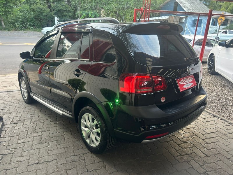 SPACEFOX 1.6 MI 8V FLEX 4P MANUAL - 2014 - TRêS COROAS