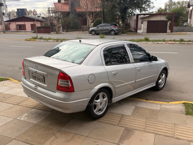 ASTRA 2.0 MPFI EXPRESSION SEDAN 8V GASOLINA 4P MANUAL - 2002 - FARROUPILHA