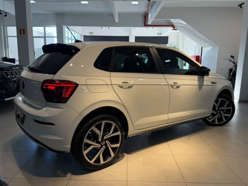 POLO 1.4 GTS 16V TURBO FLEX 4P AUTOMÁTICO - 2024 - CAXIAS DO SUL