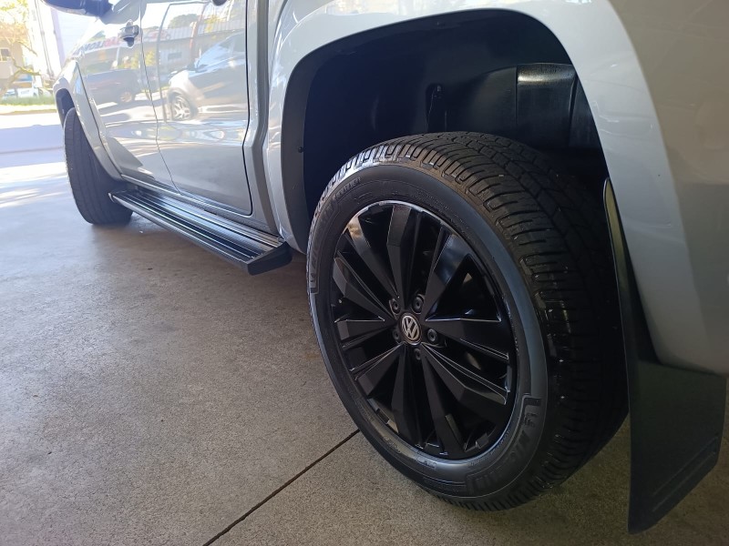 AMAROK 3.0 V6 EXTREME CD DIESEL 4X4 AT 4P AUTOMÁTICO - 2022 - CAXIAS DO SUL