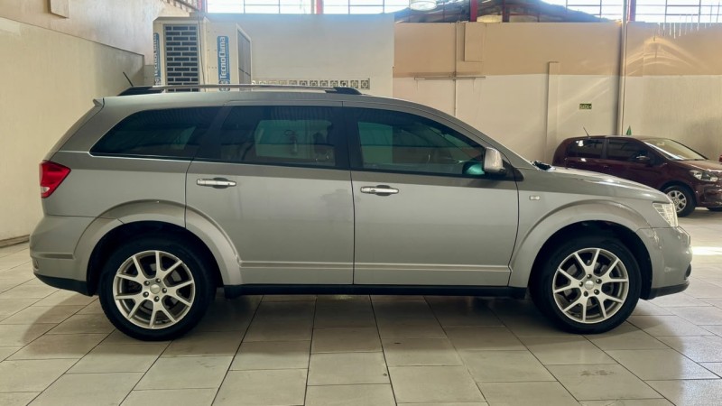 JOURNEY 3.6 RT V6 GASOLINA 4P AUTOMÁTICO - 2015 - ESTâNCIA VELHA