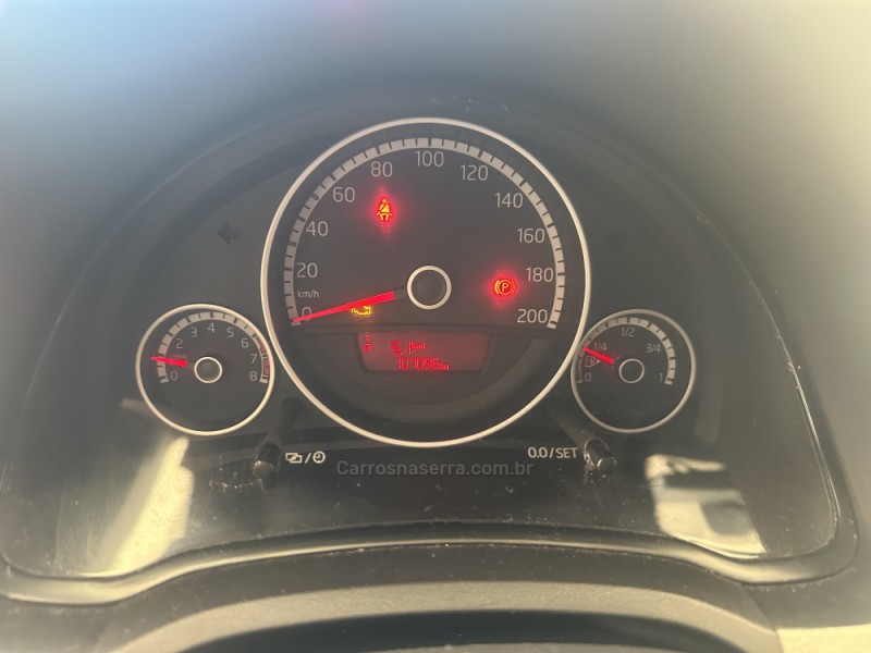 UP 1.0 TRACK UP 12V FLEX 4P MANUAL - 2017 - CANELA