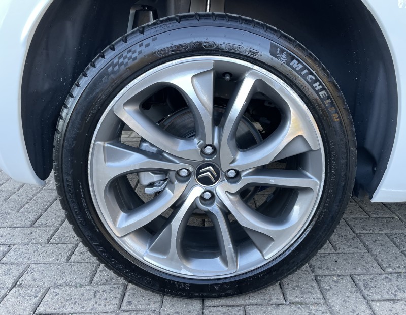 DS4 1.6 THP GASOLINA 4P AUTOMÁTICO - 2015 - CAXIAS DO SUL