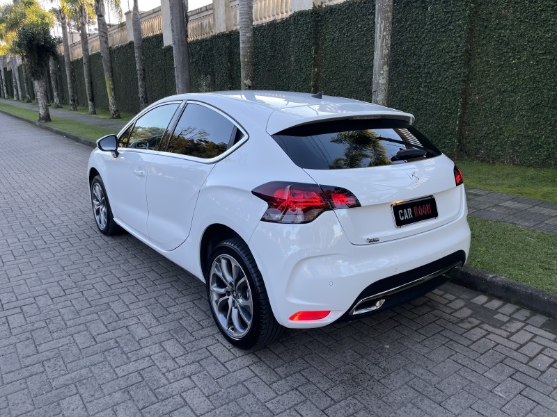 DS4 1.6 THP GASOLINA 4P AUTOMÁTICO - 2015 - CAXIAS DO SUL