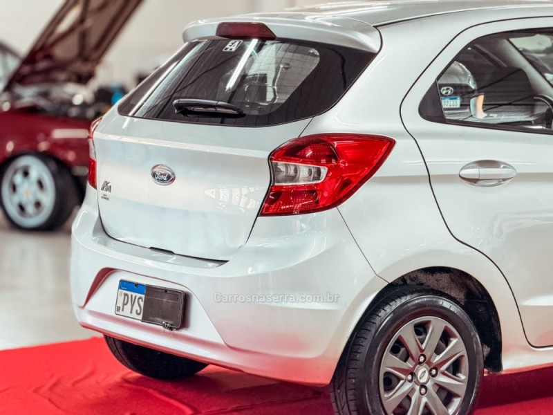 KA 1.0 SE PLUS 12V FLEX 4P MANUAL - 2017 - NOVA PRATA