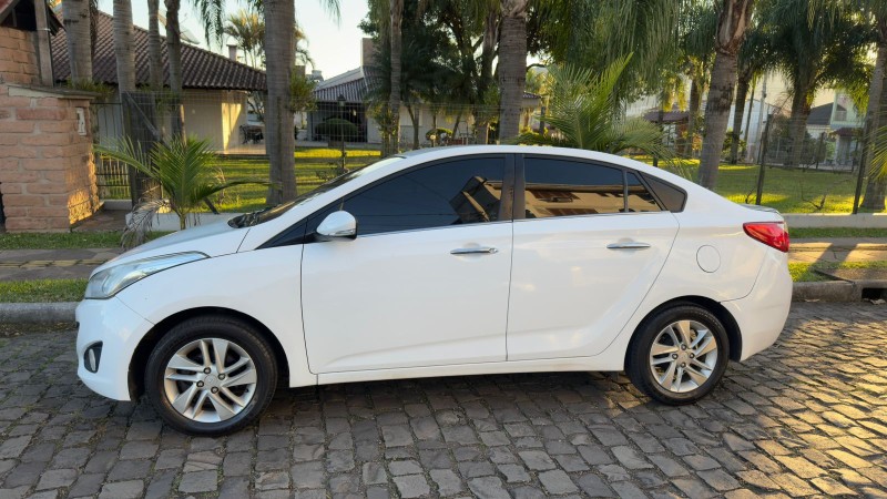 HB20S 1.6 STYLE 16V FLEX 4P AUTOMÁTICO - 2014 - FELIZ