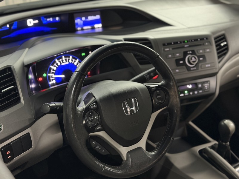 CIVIC 1.8 LXS 16V FLEX 4P MANUAL - 2014 - CAXIAS DO SUL