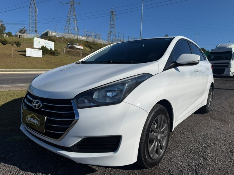 HB20S 1.0 COMFORT 12V FLEX 4P MANUAL - 2016 - FARROUPILHA