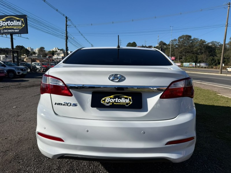 HB20S 1.0 COMFORT 12V FLEX 4P MANUAL - 2016 - FARROUPILHA